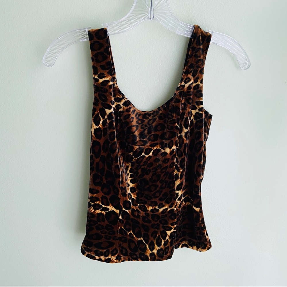 TIMING Velvet Cheetah Top Size Medium